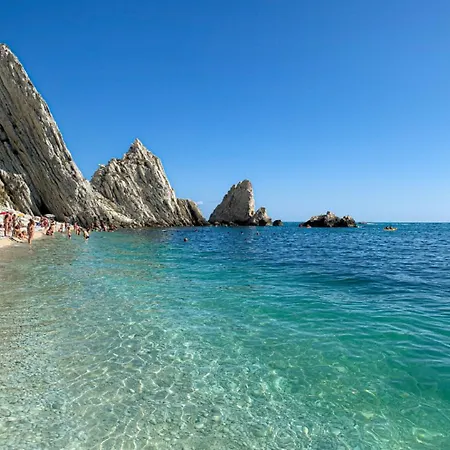 別荘 Il Cuore Del Conero - Casale Con Piscina, Natura E Relax カメラーノ