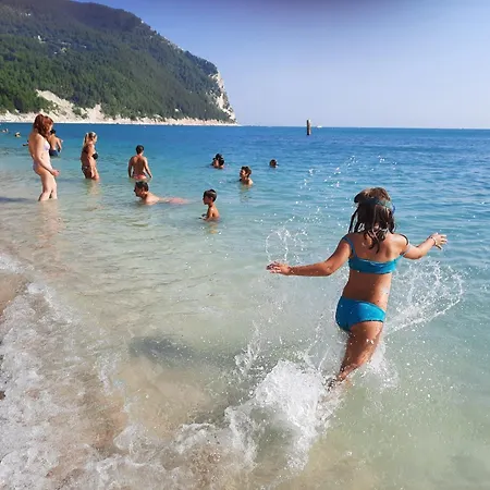 Il Cuore Del Conero - Casale Con Piscina, Natura E Relax בית נופש